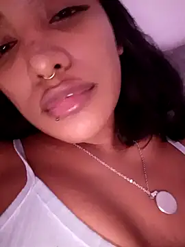 Snapshot of VictoireFeller chatting on October 26, 2025, 3:56 am VictoireFeller online show from October 26, 2025, 3:56 am