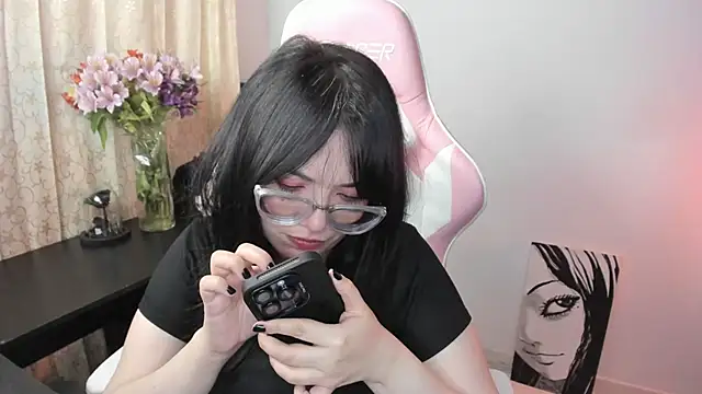 Snapshot of _hikaru_arimura chatting on December 10, 2024, 2:38 am hikaru arimura online show from December 10, 2024, 2:38 am