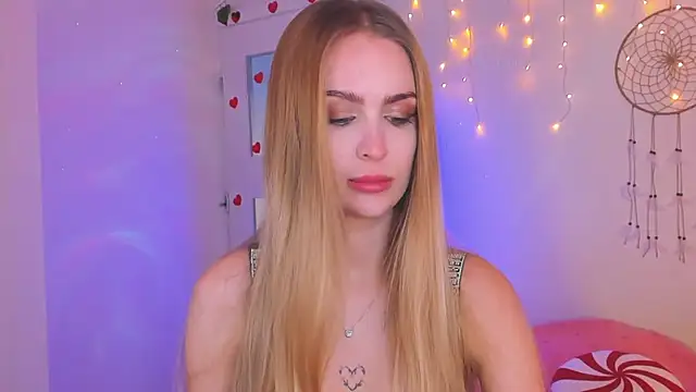 Kamila icee online show from February 28, 2025, 8:07 pm