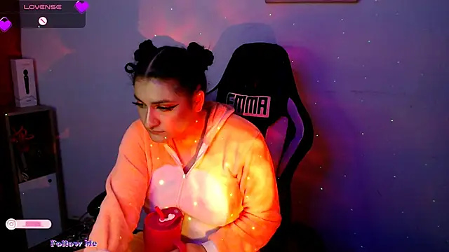 setzuna  online show from March 9, 2025, 3:11 am