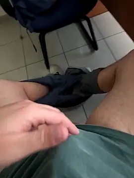 onbifeet online show from March 26, 2026, 2:00 pm