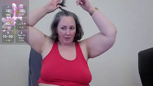 MilfGina online show from July 28, 2026, 5:34 pm