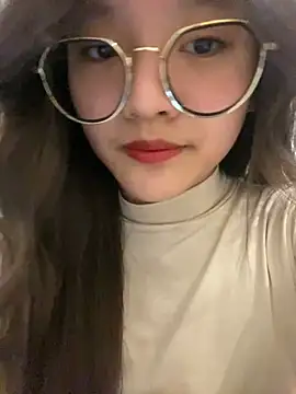 Krixxi22 online show from February 14, 2025, 2:33 pm