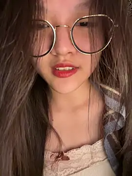 Krixxi22 online show from September 22, 2025, 4:31 pm