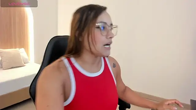 Snapshot of zoe_danae_ chatting on April 6, 2026, 12:17 pm zoe danae online show from April 6, 2026, 12:17 pm