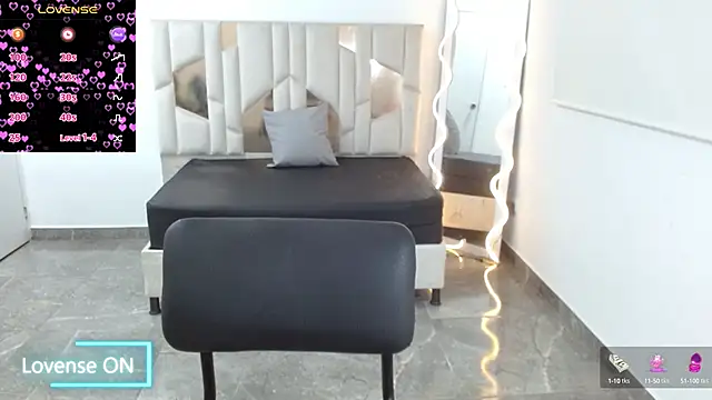 Snapshot of martinna_tay chatting on January 20, 2025, 3:04 am martinna tay online show from January 20, 2025, 3:04 am