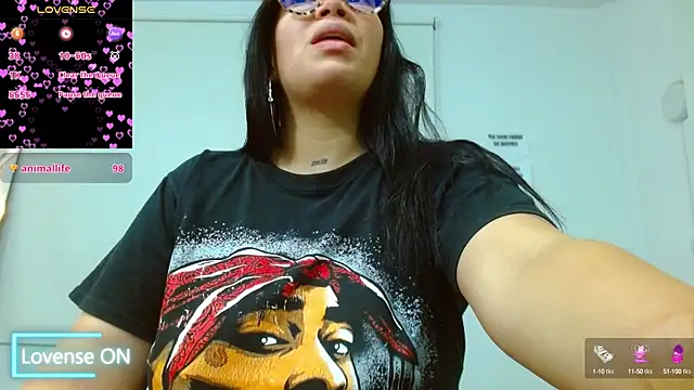 Snapshot of martinna_tay chatting on March 6, 2025, 9:25 am martinna tay online show from March 6, 2025, 9:25 am