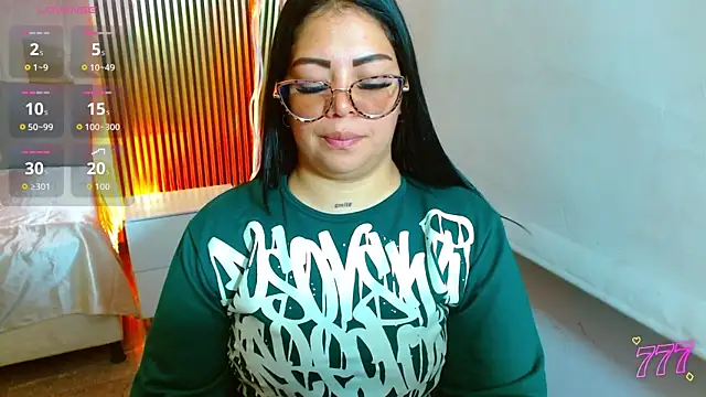 martinna tay online show from July 10, 2026, 3:22 am