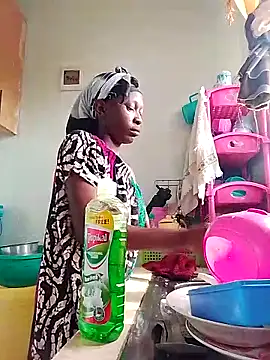 LOVELY-2BERRY online show from October 6, 2025, 5:27 am