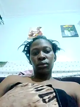 LOVELY-2BERRY online show from May 24, 2026, 11:43 pm