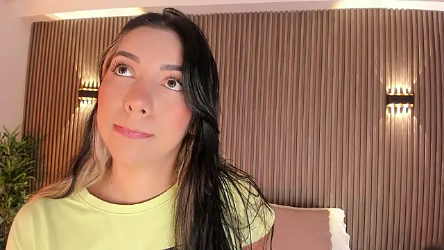 Snapshot of AliceHanz chatting on February 19, 2026, 4:08 am AliceHanz online show from February 19, 2026, 4:08 am