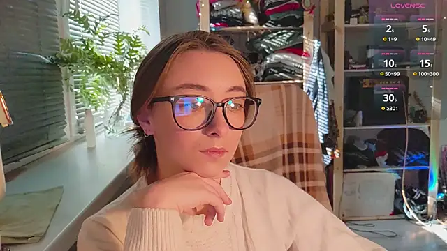 Snapshot of monlight__dana chatting on March 7, 2025, 12:45 pm monlight dana online show from March 7, 2025, 12:45 pm