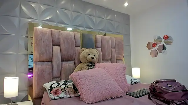 Charlotte Ice1 online show from March 20, 2026, 2:33 pm