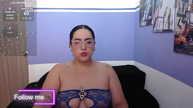 Sofiia davis23 online show from May 27, 2026, 1:41 pm