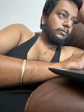 indianhotche online show from November 11, 2025, 7:36 pm