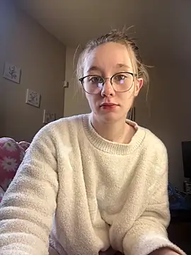 sage  marie online show from March 21, 2025, 12:17 pm