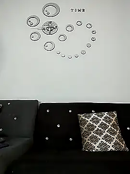 Demiansteven2 online show from November 12, 2025, 1:55 pm