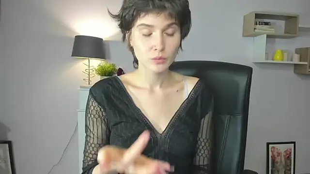 sarah perfect online show from July 28, 2026, 1:32 pm