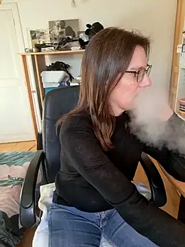 Snapshot of SpiceLea chatting on January 17, 2025, 3:11 pm SpiceLea online show from January 17, 2025, 3:11 pm