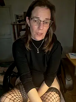 Snapshot of SpiceLea chatting on January 28, 2025, 6:39 pm SpiceLea online show from January 28, 2025, 6:39 pm