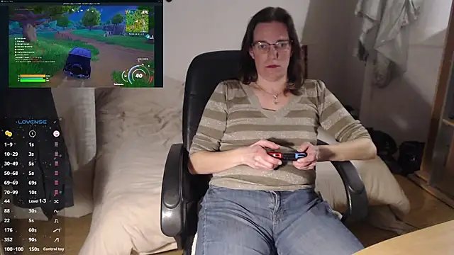 Snapshot of SpiceLea chatting on February 13, 2025, 6:27 pm SpiceLea online show from February 13, 2025, 6:27 pm