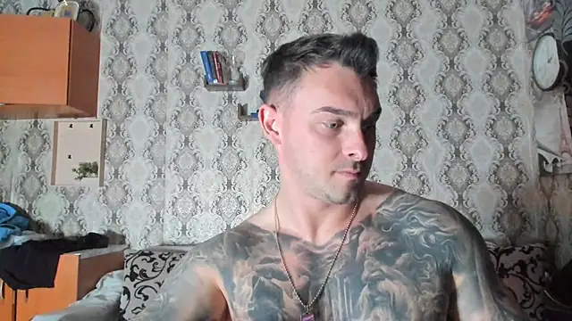 Snapshot of Jonmusclemaster chatting on February 18, 2025, 12:04 am Jonmusclemaster online show from February 18, 2025, 12:04 am