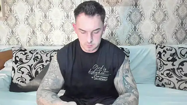 Snapshot of Jonmusclemaster chatting on February 24, 2025, 8:58 pm Jonmusclemaster online show from February 24, 2025, 8:58 pm