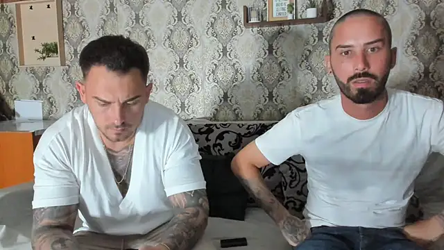 Snapshot of Jonmusclemaster chatting on March 13, 2025, 8:43 pm Jonmusclemaster online show from March 13, 2025, 8:43 pm