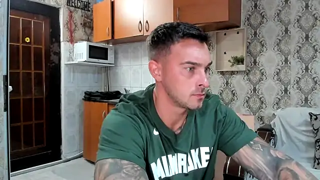 Snapshot of Jonmusclemaster chatting on September 11, 2025, 7:36 pm Jonmusclemaster online show from September 11, 2025, 7:36 pm