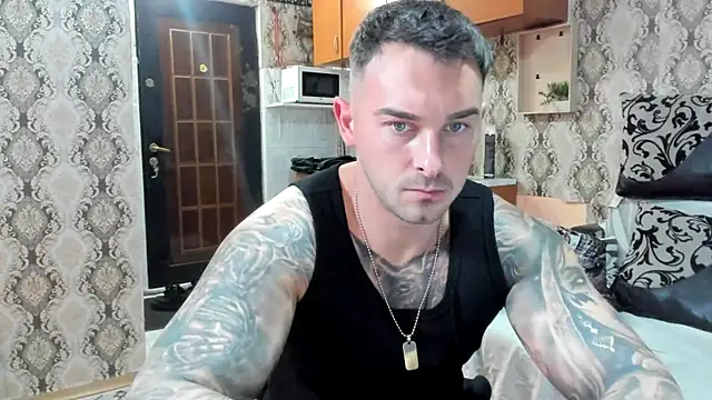 Snapshot of Jonmusclemaster chatting on October 20, 2025, 7:58 pm Jonmusclemaster online show from October 20, 2025, 7:58 pm