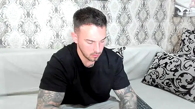 Jonmusclemaster online show from April 21, 2026, 7:50 pm