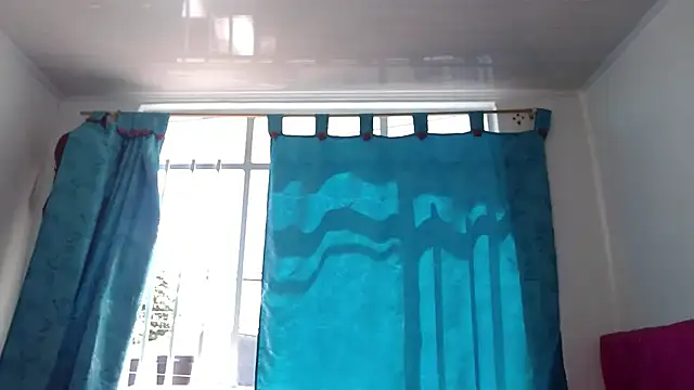 Snapshot of kiara_milf_ chatting on January 22, 2025, 4:44 pm kiara milf online show from January 22, 2025, 4:44 pm