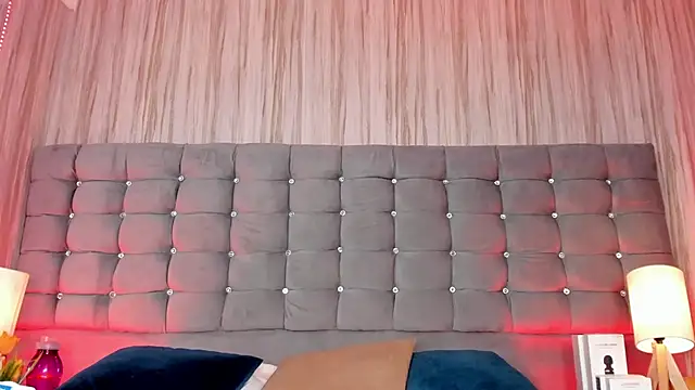 Poacahontasfg online show from October 20, 2025, 4:02 am