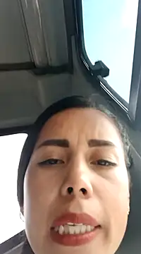  andrea30 online show from February 25, 2025, 6:31 pm