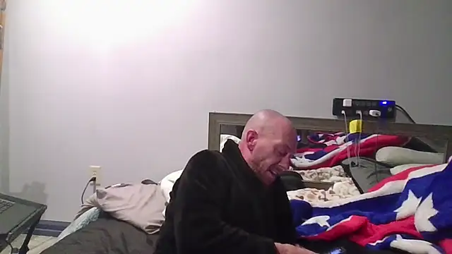 Snapshot of deepinnnnn chatting on February 14, 2026, 5:26 am deepinnnnn online show from February 14, 2026, 5:26 am