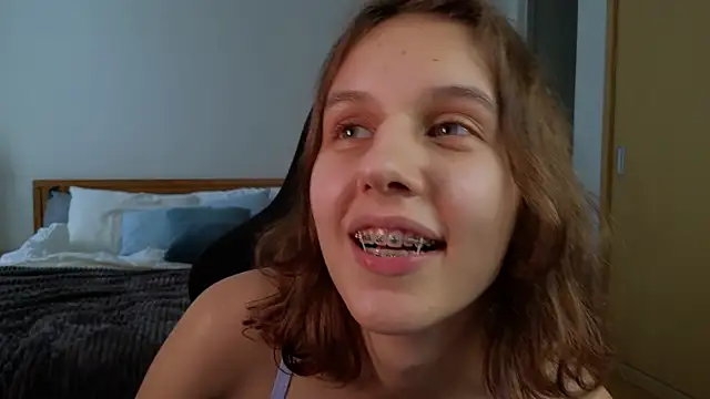 VanessaBayer2 online show from March 17, 2025, 3:36 am