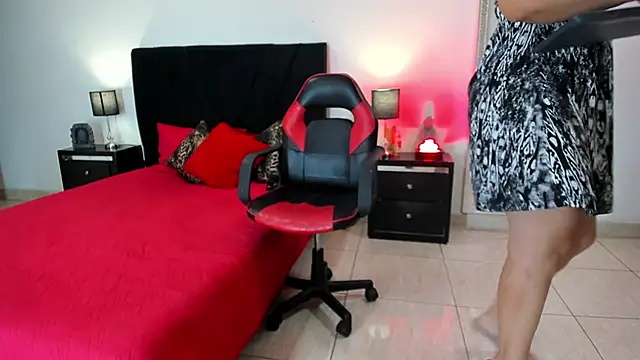 Snapshot of MarilynDavies chatting on January 18, 2025, 12:46 am MarilynDavies online show from January 18, 2025, 12:46 am