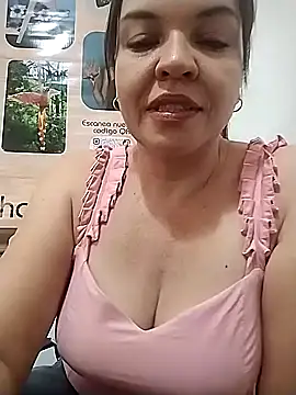 Snapshot of MarilynDavies chatting on February 25, 2025, 6:20 pm MarilynDavies online show from February 25, 2025, 6:20 pm