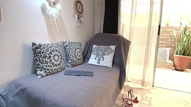 Snapshot of MarilynDavies chatting on March 14, 2025, 3:47 pm MarilynDavies online show from March 14, 2025, 3:47 pm