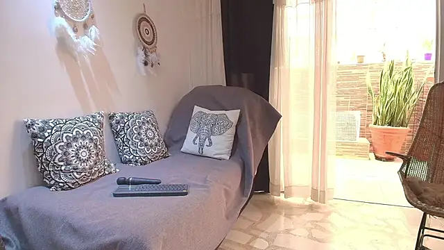 Snapshot of MarilynDavies chatting on March 22, 2025, 4:37 pm MarilynDavies online show from March 22, 2025, 4:37 pm