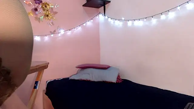 Snapshot of nicollejordan1 chatting on August 1, 2026, 9:30 am nicollejordan1 online show from August 1, 2026, 9:30 am
