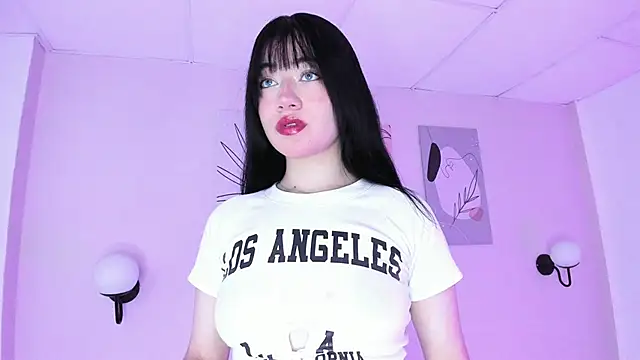 GENNESIS LOVE online show from December 31, 2024, 1:15 am