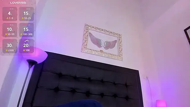 Mia 222 online show from February 27, 2025, 2:32 pm