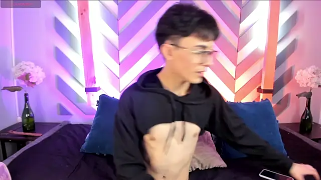 cherryy boy online show from January 20, 2025, 12:28 pm