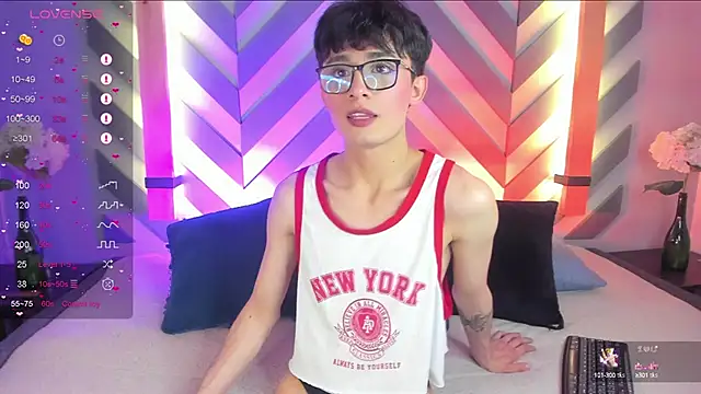 cherryy boy online show from February 14, 2025, 10:36 pm