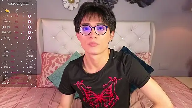 cherryy boy online show from May 31, 2026, 2:42 am