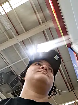 Liancy online show from January 16, 2026, 9:52 pm