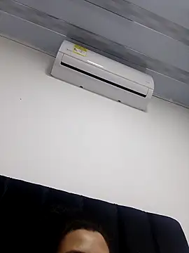 Liancy online show from April 10, 2026, 10:58 pm