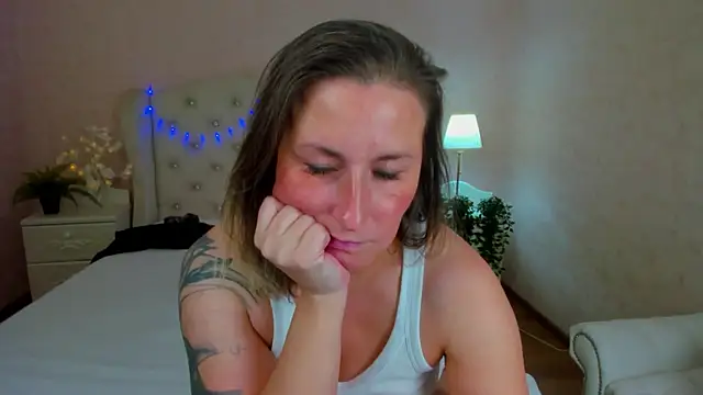 HotLiss online show from January 19, 2025, 11:45 am