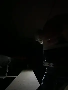 tongueispowerr6d9 online show from December 25, 2024, 3:18 am